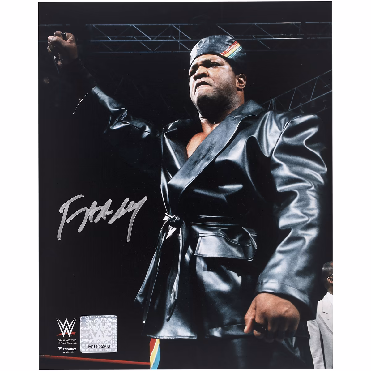 Ron Simmons WWE Autographed 8" x 10" Raising Hand Pose Photograph