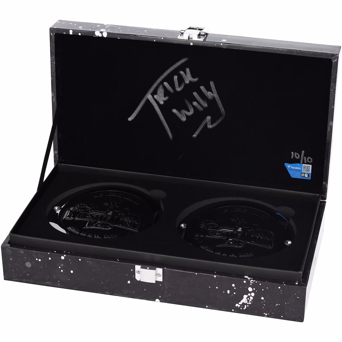 Trick Williams WWE Autographed WrestleMania 42 Side Plate Set In Gift Box - Limited Edition #10/10